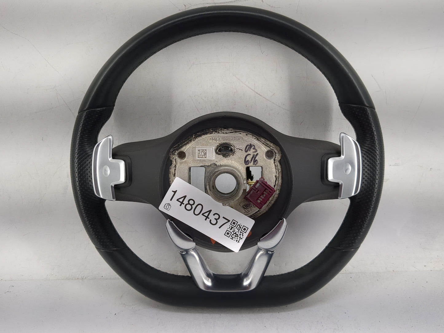 2022 Mercedes-benz Glc300 Steering Wheel Oem Black - Oemusedautoparts1.com