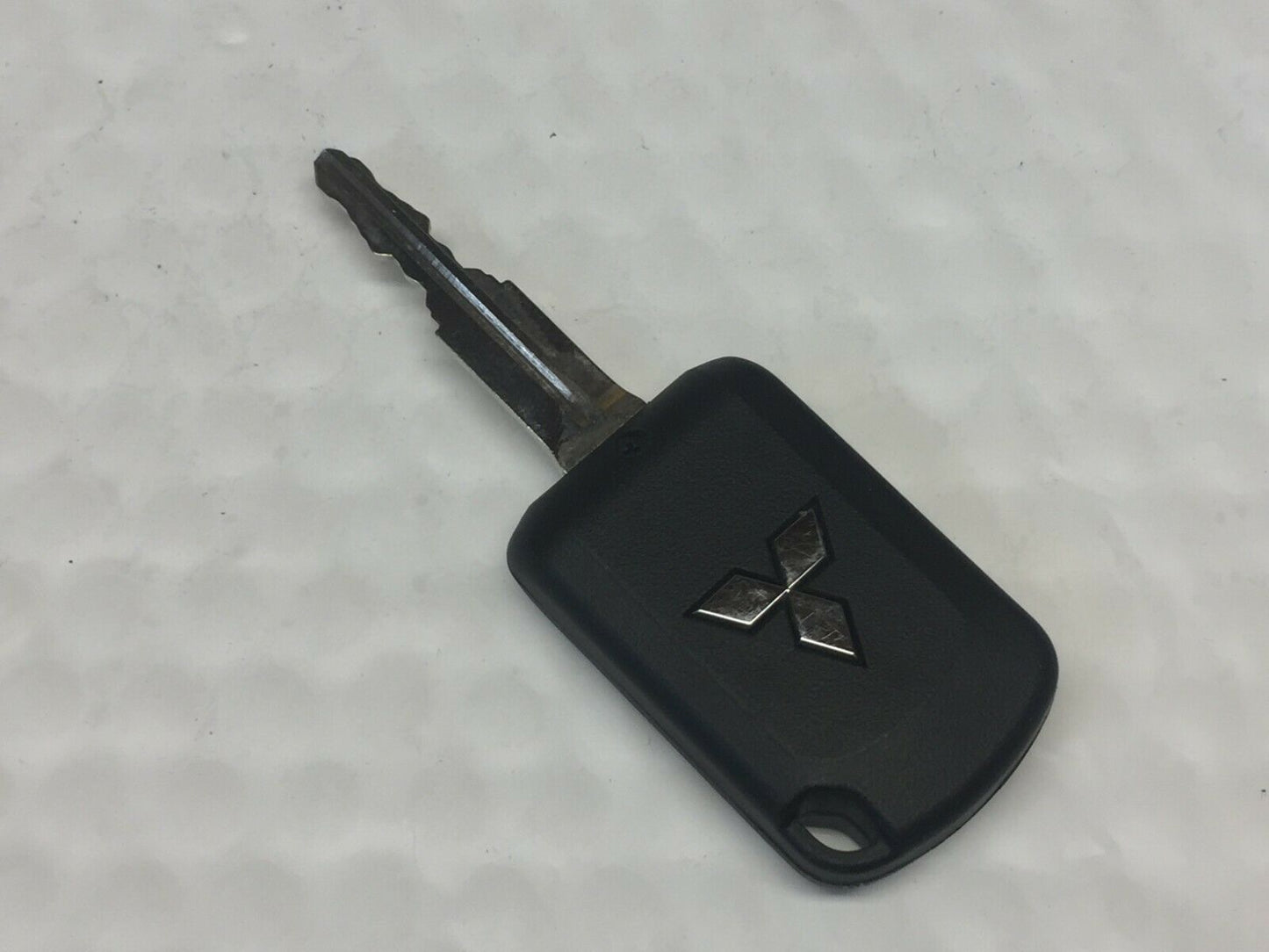 2014-2022 Mitsubishi Keyless Entry Remote Fob Oucj166n 3 Buttons - Oemusedautoparts1.com