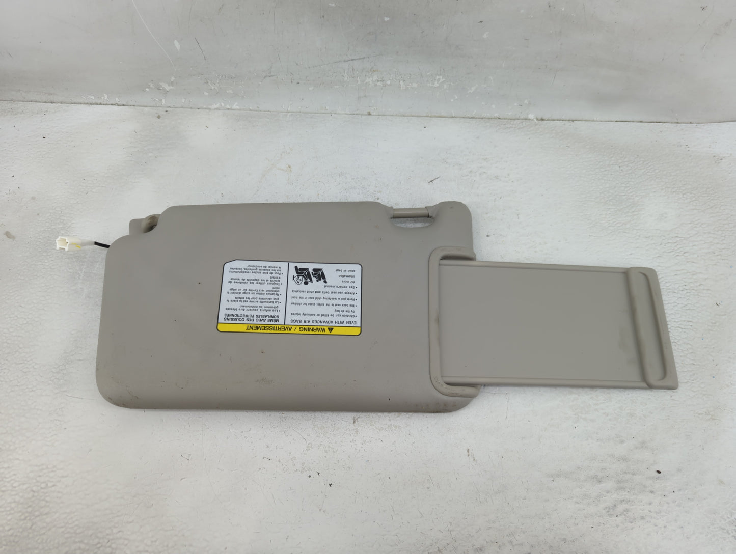 2018-2021 Nissan Kicks Sun Visor Shade Replacement Passenger Right Mirror Fits Fits 2018 2019 2020 2021 OEM Used Auto Parts
