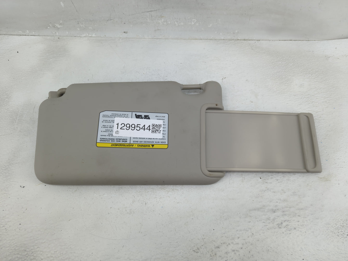 2018-2021 Nissan Kicks Sun Visor Shade Replacement Passenger Right Mirror Fits Fits 2018 2019 2020 2021 OEM Used Auto Parts