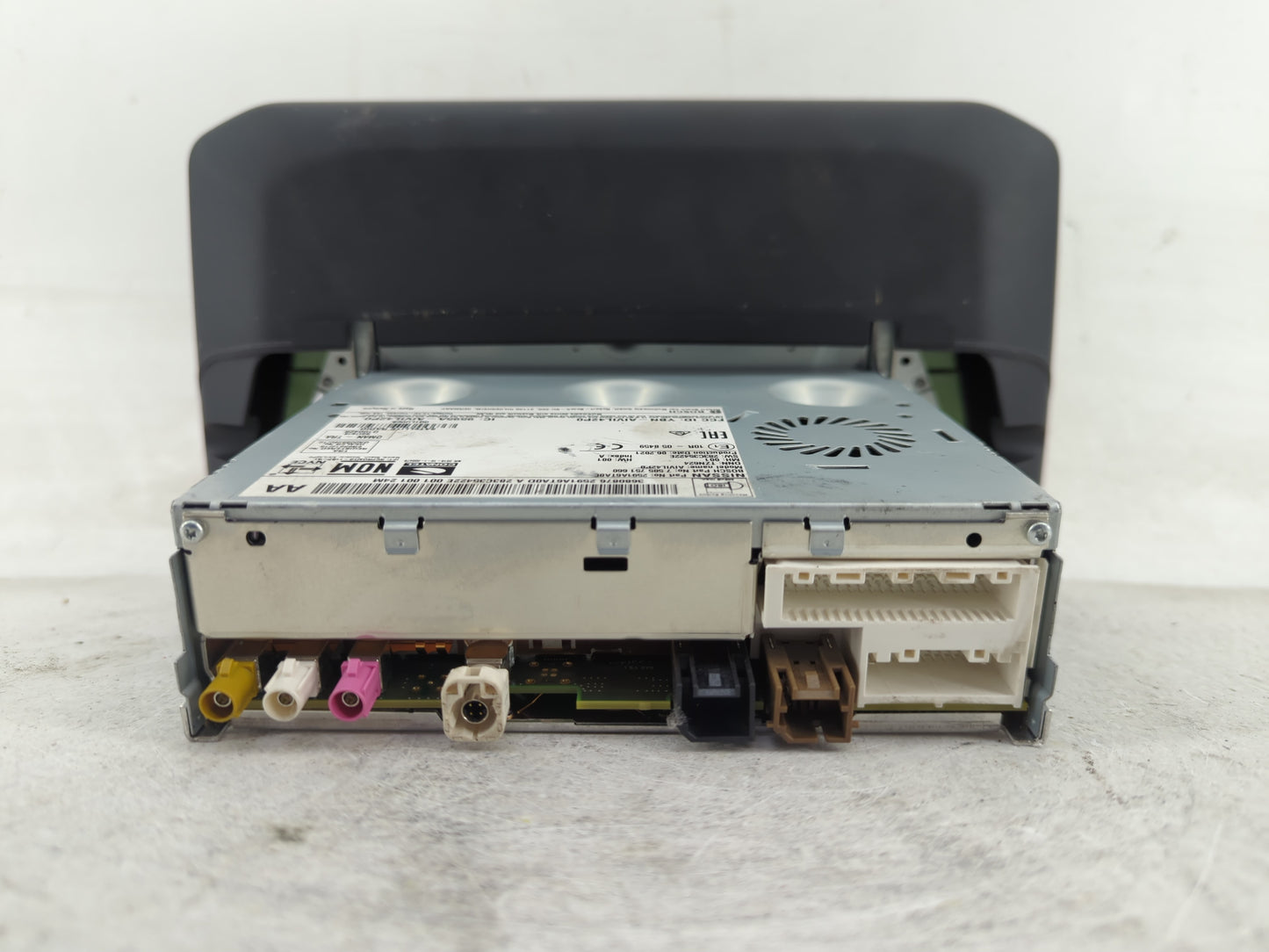 2022 Nissan Pathfinder Radio AM FM Cd Player Receiver Replacement P/N:2591A6TA0D 7 515 752 312, 259156TA1A Fits OEM Used Aut