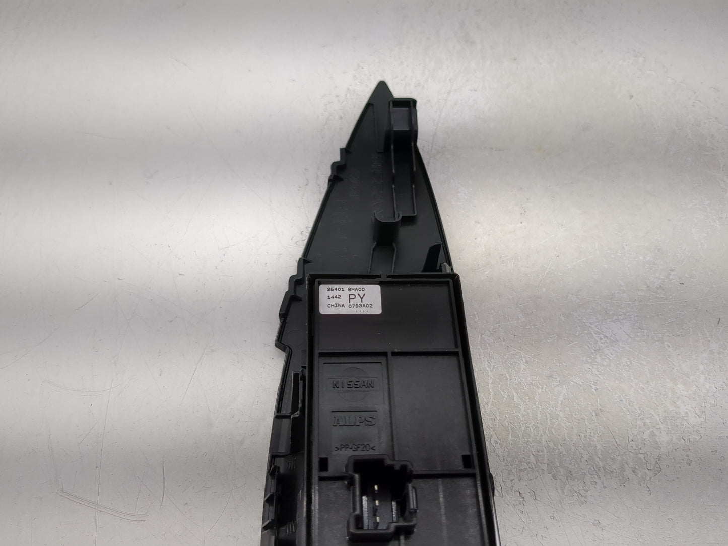 2017-2022 Nissan Rogue Sport Master Power Window Switch Replacement Driver Side Left P/N:25401 6MA0D Fits OEM Used Auto Part