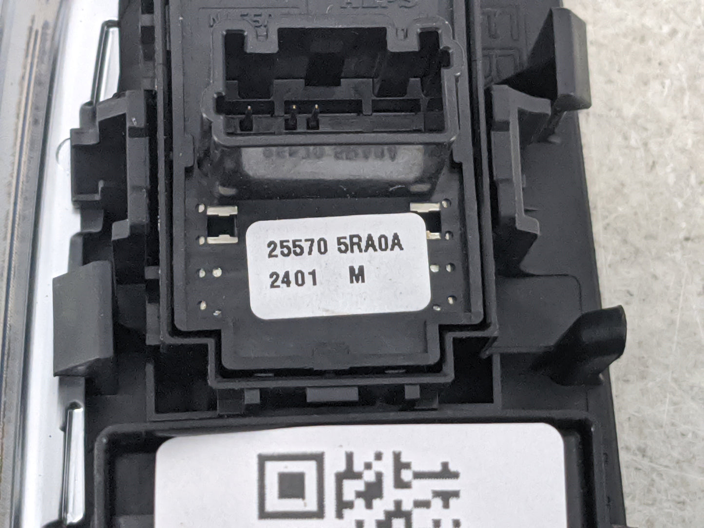 2020-2022 Nissan Sentra Master Power Window Switch Replacement Driver Side Left P/N:25570 5RA0A Fits Fits 2020 2021 2022 OEM