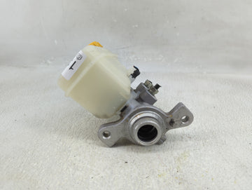 2022 Subaru Xv Crosstrek Brake Master Cylinder