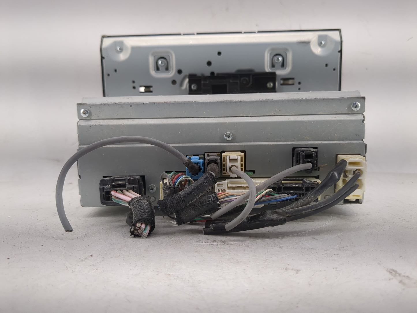 2020-2022 Toyota Camry Radio AM FM Cd Player Receiver Replacement P/N:86140-06D90 Fits Fits 2020 2021 2022 OEM Used Auto Par