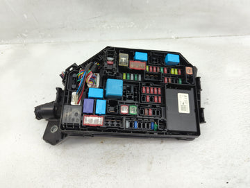 2020-2022 Toyota Corolla Fusebox Fuse Box Panel Relay Module P/N:82662-02A40 82641-47050-A Fits Fits 2020 2021 2022 OEM Used Auto Parts