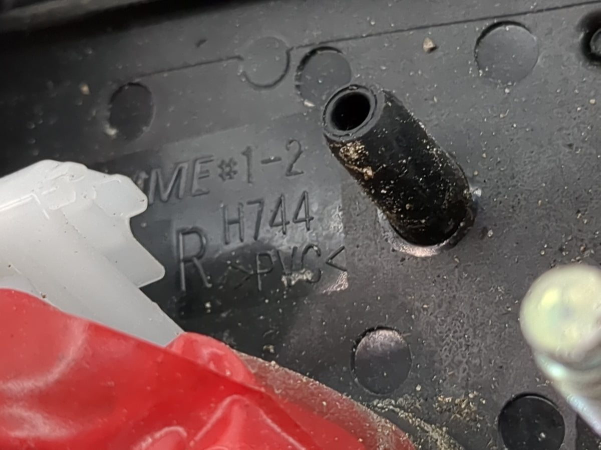 2019-2022 Toyota Corolla Passenger Side View Mirror - Right Door Mirror OEM Used - Oemusedautoparts1.com