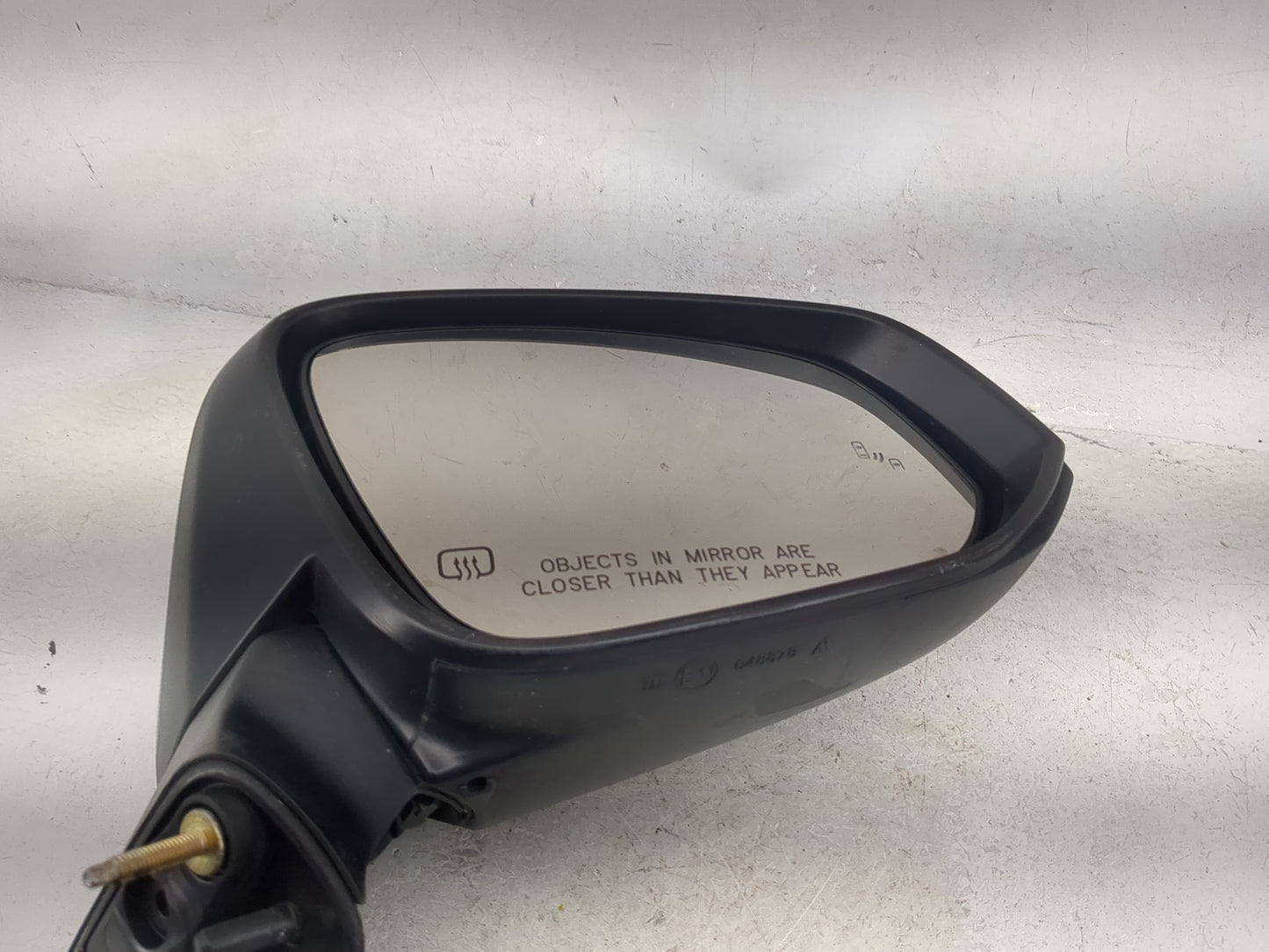 2022 Toyota Corolla Cross Passenger Side View Mirror - Right Door Mirror OEM Used - Oemusedautoparts1.com
