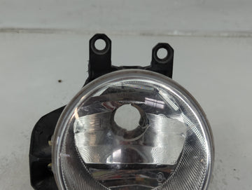 2016-2022 Toyota Tacoma Passenger Right Oem Front Light Lamp