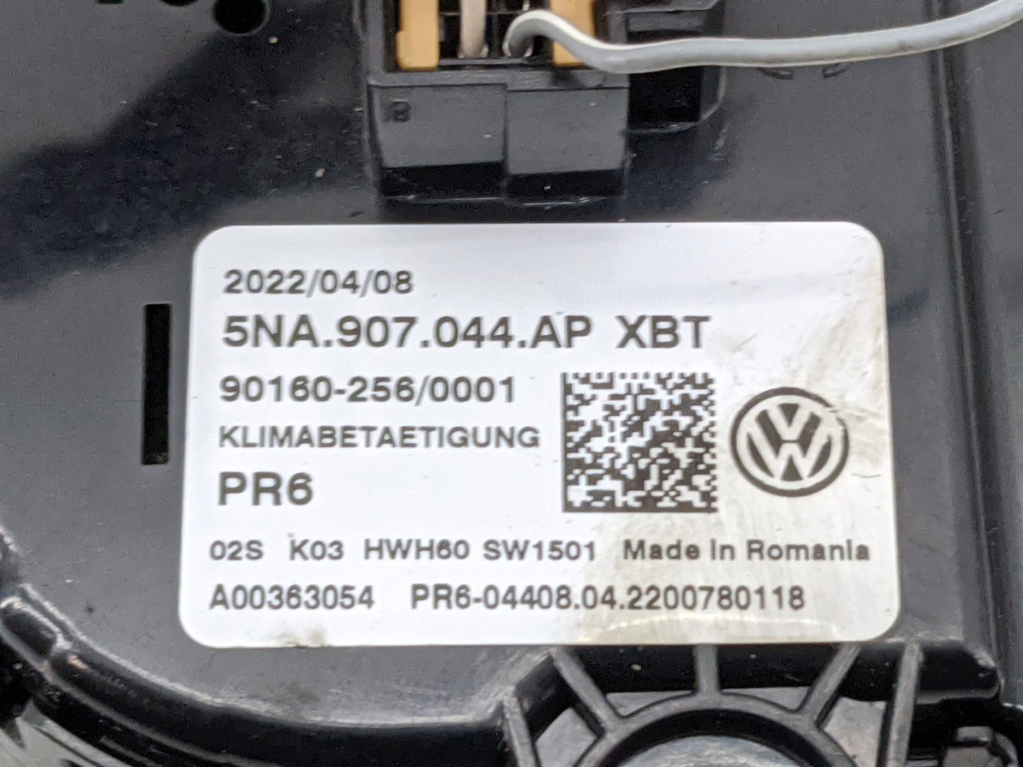 2022 Volkswagen Tiguan Climate Control Module Temperature AC/Heater Replacement P/N:5NA.907.044.AP 5NA907044AP Fits OEM Used