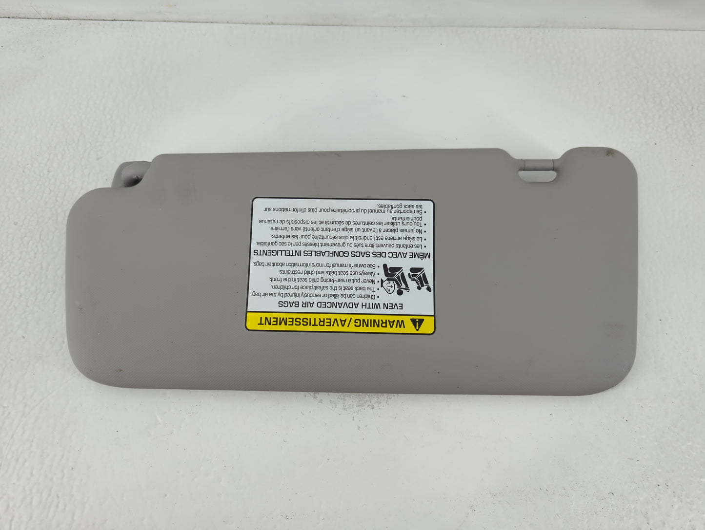 2022 Hyundai Kona Sun Visor Shade Replacement Passenger Right Mirror Fits OEM Used Auto Parts - Oemusedautoparts1.com