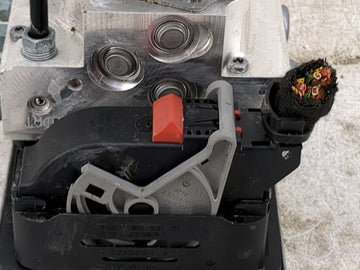 2023 Bmw X3 ABS Pump Control Module Replacement P/N:5A5F9F4 01 Fits OEM Used Auto Parts