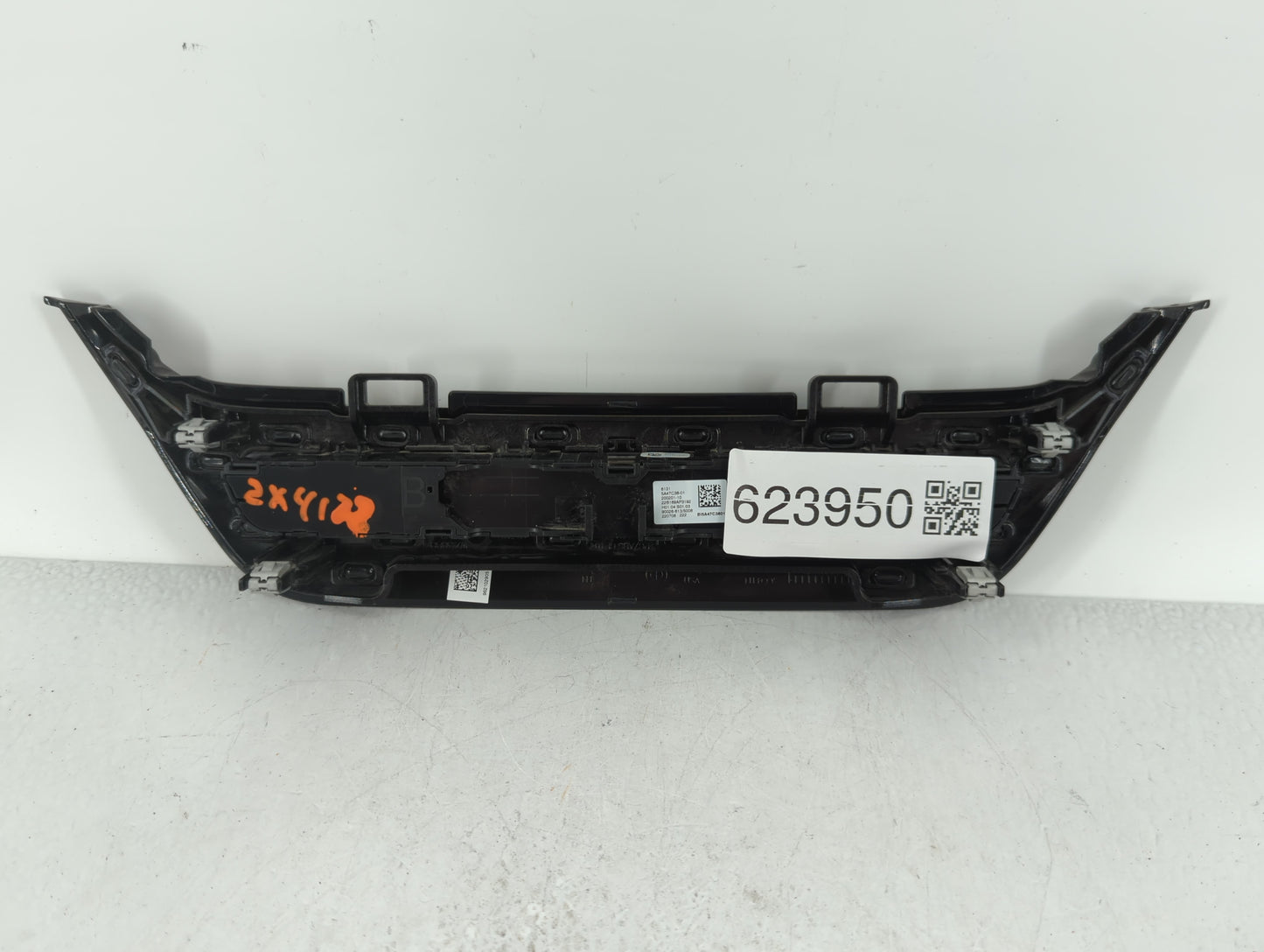 2023 Bmw X3 Am Fm Cd Player Radio Receiver - Oemusedautoparts1.com
