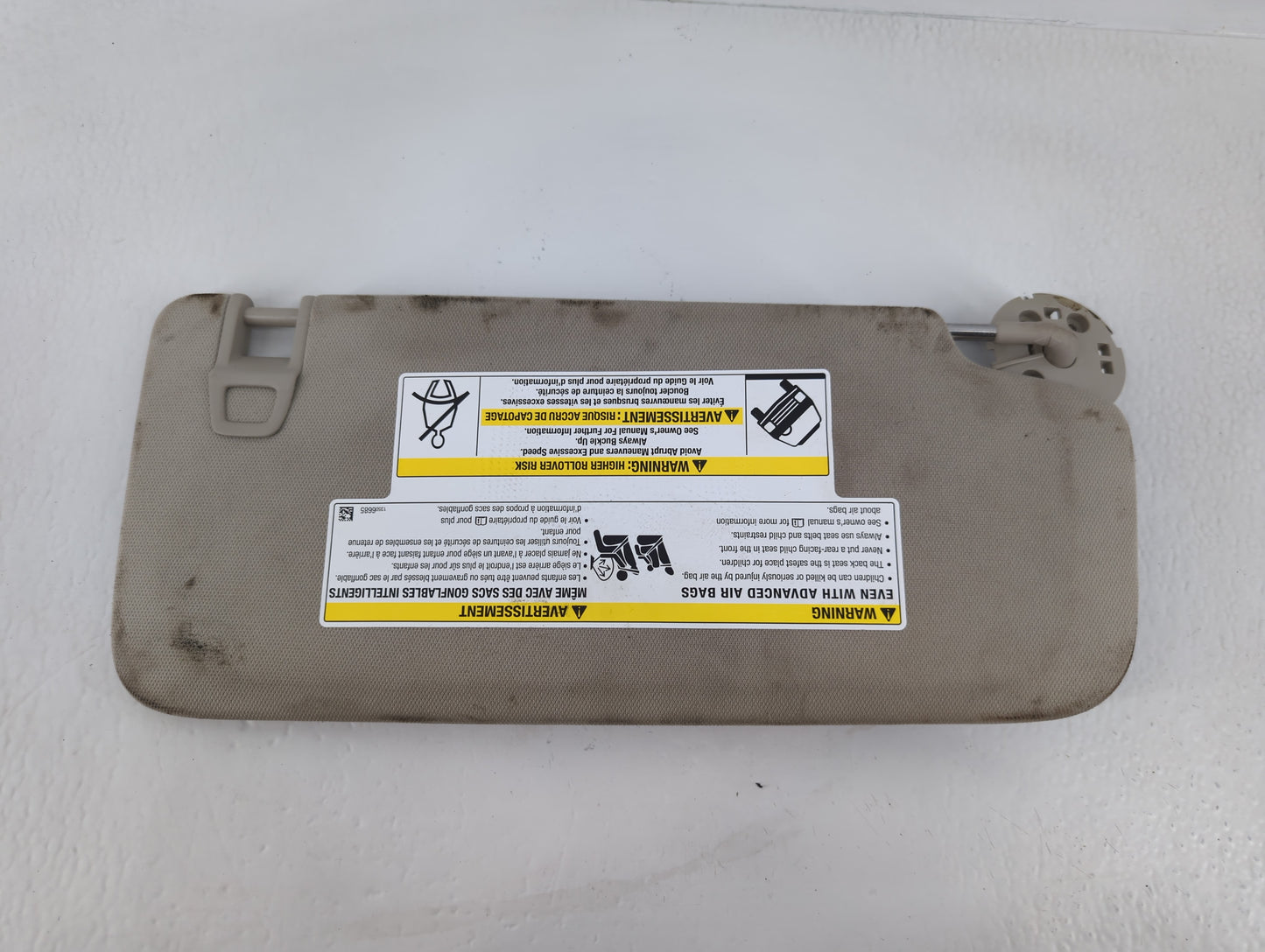 2020-2021 Buick Encore Sun Visor Shade Replacement Passenger Right Mirror Fits Fits 2020 2021 OEM Used Auto Parts - Oemuseda