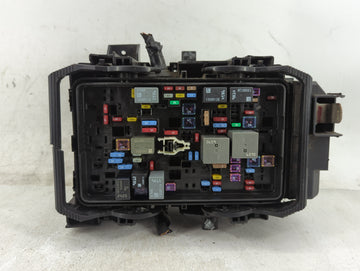 2023 Cadillac Xt4 Fusebox Fuse Box Panel Relay Module Fits OEM Used Auto Parts
