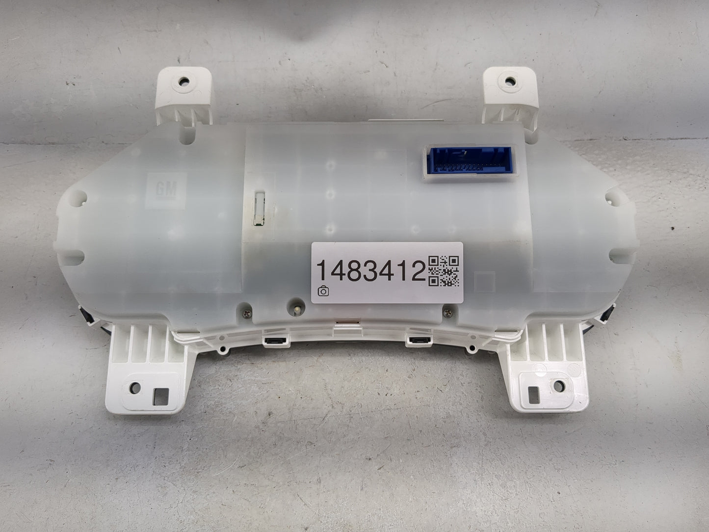 2023 Cadillac Xt6 Instrument Cluster Speedometer Gauges P/N:84960504 7110500000X, 812610798 Miles: Fits OEM Used Auto Parts