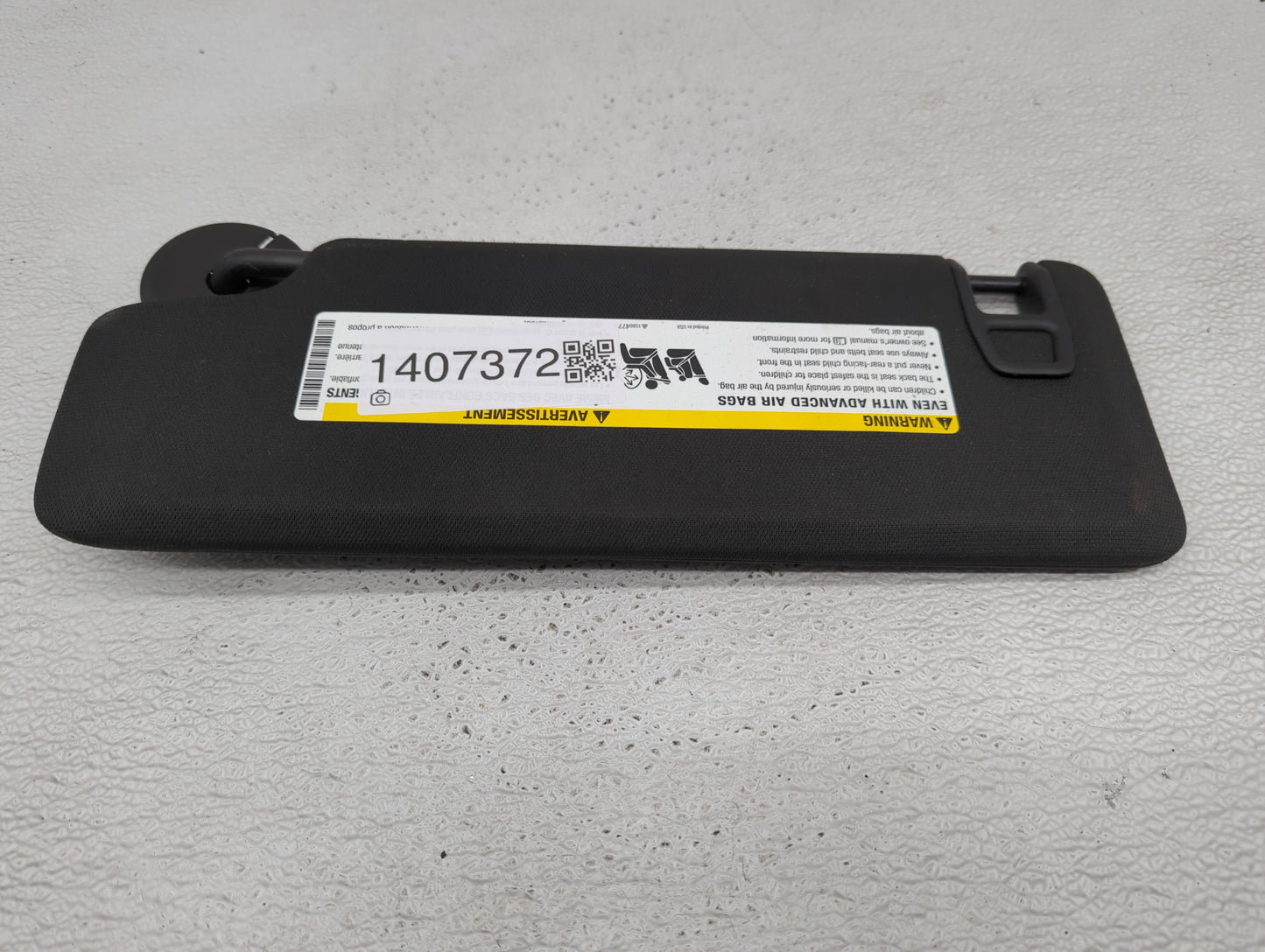 2021 Chevrolet Camaro Sun Visor Shade Replacement Passenger Right Mirror Fits OEM Used Auto Parts - Oemusedautoparts1.com