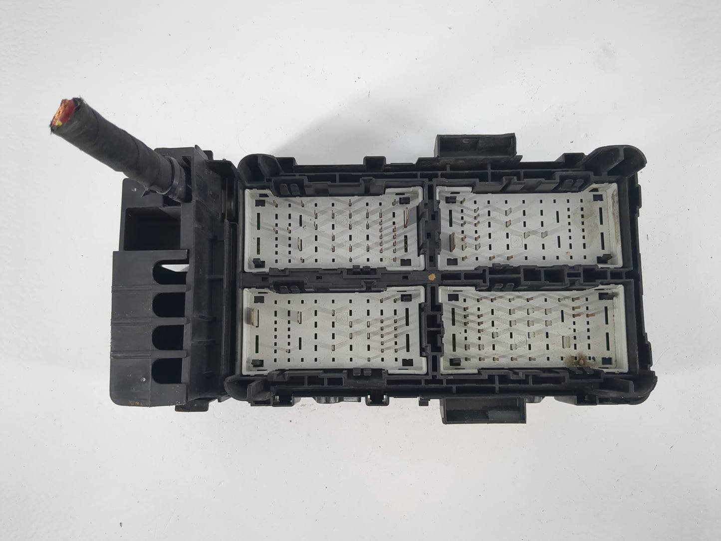 2023 Chevrolet Malibu Fusebox Fuse Box Panel Relay Module P/N:42830287 Fits OEM Used Auto Parts - Oemusedautoparts1.com