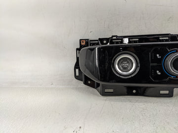 2023 Chevrolet Silverado 1500 Climate Control Module Temperature AC/Heater Replacement P/N:000235226 87840691 Fits OEM Used Auto Parts