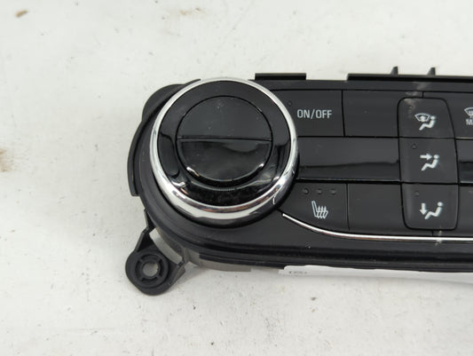 2021-2022 Chevrolet Trailblazer Climate Control Module Temperature AC/Heater Replacement P/N:42775574 Fits Fits 2021 2022 OEM Used Auto Parts