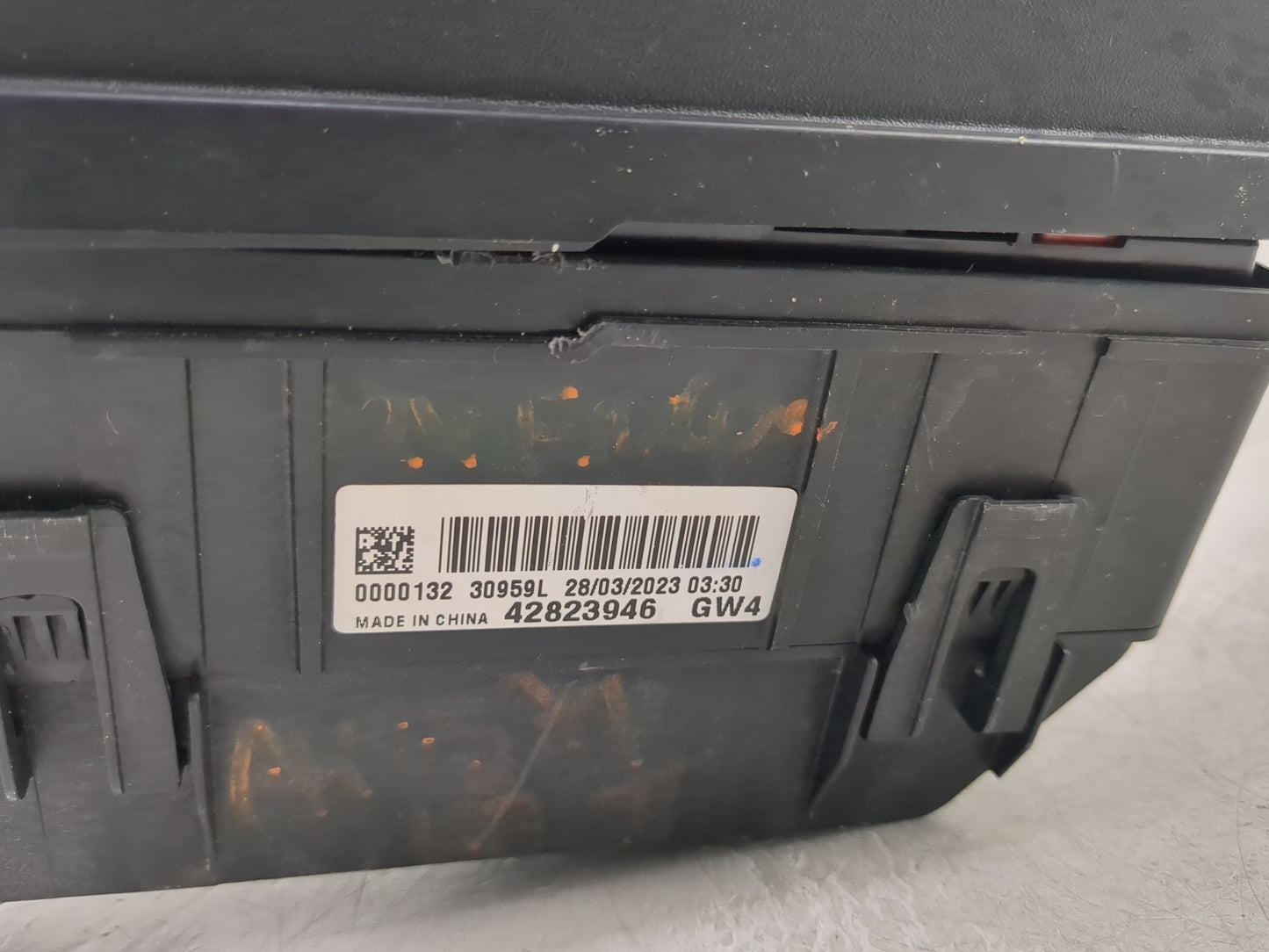 2023 Chevrolet Trailblazer Fusebox Fuse Box Panel Relay Module P/N:42823946 Fits OEM Used Auto Parts - Oemusedautoparts1.com