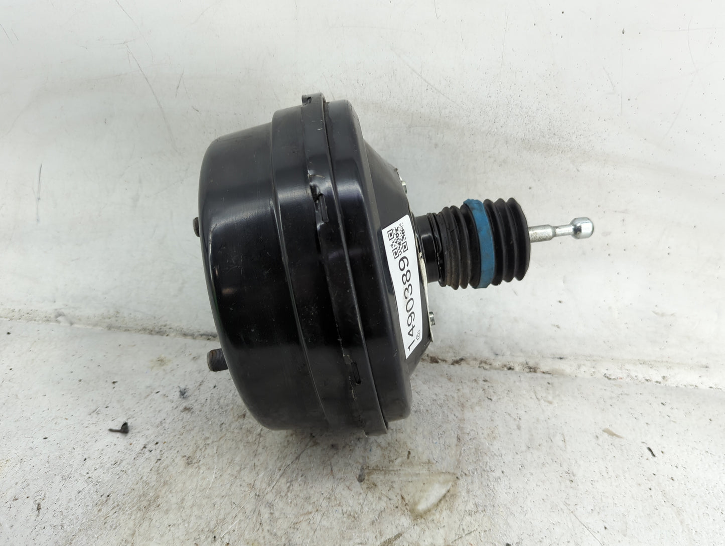 2018-2022 Chevrolet Traverse Power Brake Booster Oem 1490389 - Oemusedautoparts1.com