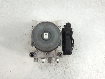 2018-2022 Dodge Challenger Anti-Lock Brake ABS Pump Module Actuator OEM P/N:P68621136AA Fits Fits 2018 2019 2020 2021 2022 OEM Used Auto Parts