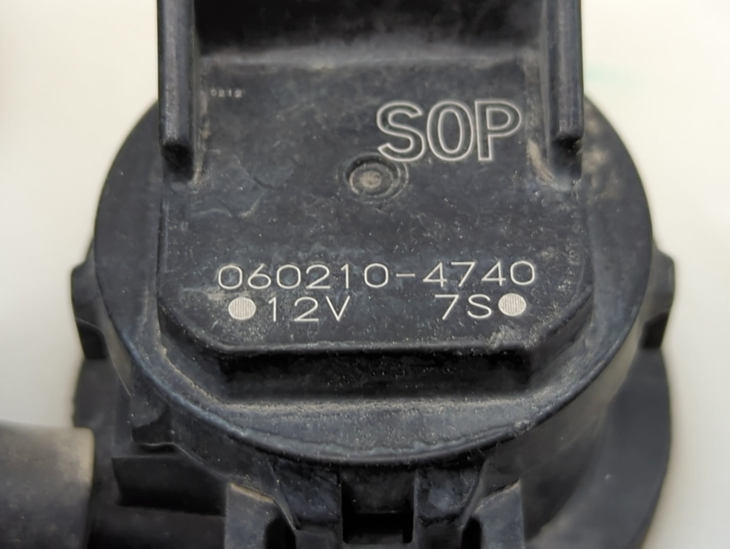 2011 Dodge Challenger Radiator Coolant Overflow Expansion Tank Bottle 1393708 - Oemusedautoparts1.com