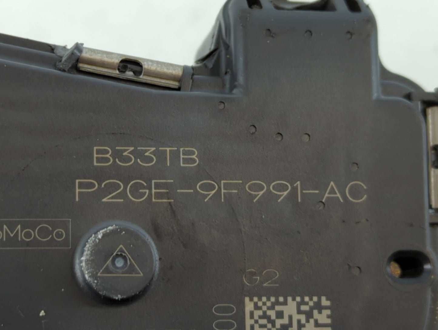 2023 Ford Escape Throttle Body P/N:B33TB P2GE-9F991-AC Fits OEM Used Auto Parts - Oemusedautoparts1.com