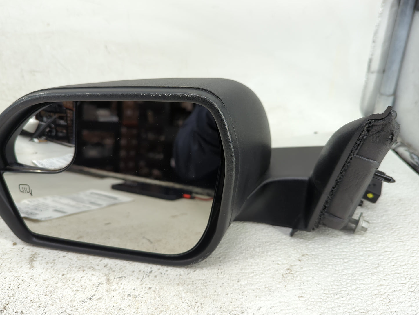 2023 Ford Explorer Driver Side View Mirror - Left Door Mirror OEM Used - Oemusedautoparts1.com