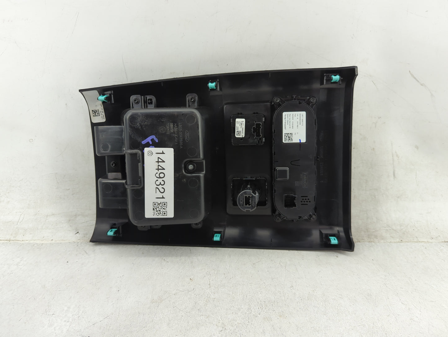 2023 Ford Explorer Climate Control Module Temperature AC/Heater Replacement P/N:LB5T-19980-FG Fits OEM Used Auto Parts - Oem