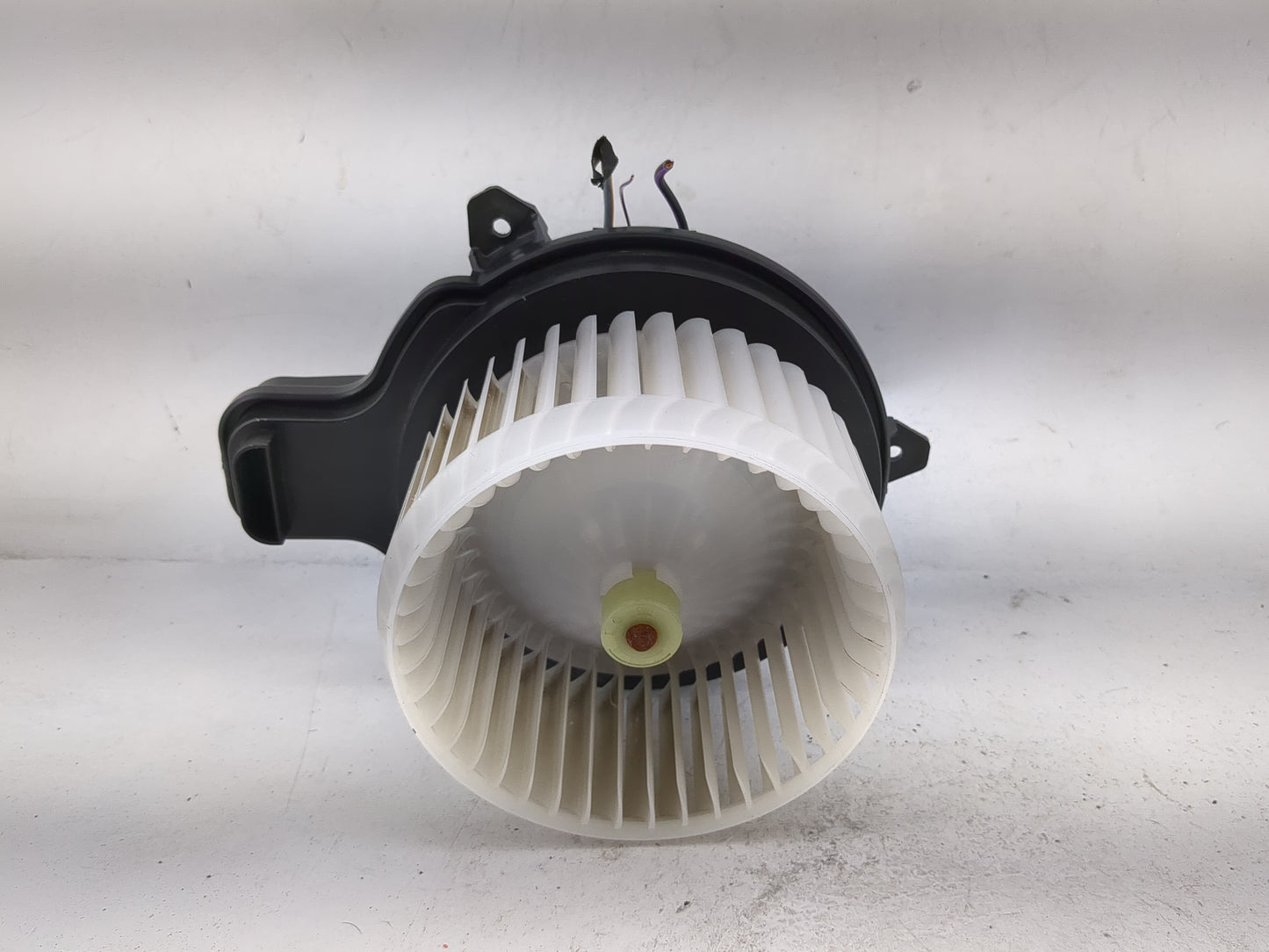 2023 Ford Explorer Heater AC Blower Motor P/N:L1MH-19846-BD GP58A Fits OEM Used Auto Parts - Oemusedautoparts1.com