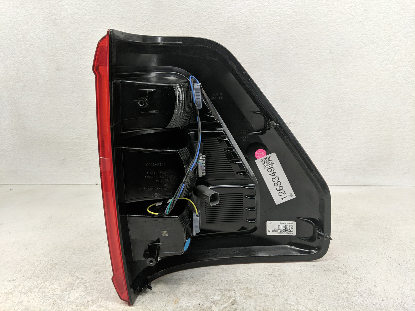 2021-2022 Ford F-150 Tail Light Assembly Passenger Right OEM P/N:ML34-13BB504-AE Fits Fits 2021 2022 OEM Used Auto Parts - O