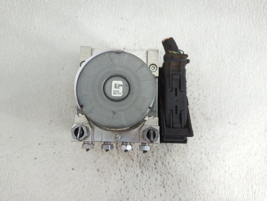 2019-2022 Ford Mustang ABS Pump Control Module Replacement P/N:KR3C-2B373-AB 28.5172-1703.3 Fits Fits 2019 2020 2021 2022 OEM Used Auto Parts
