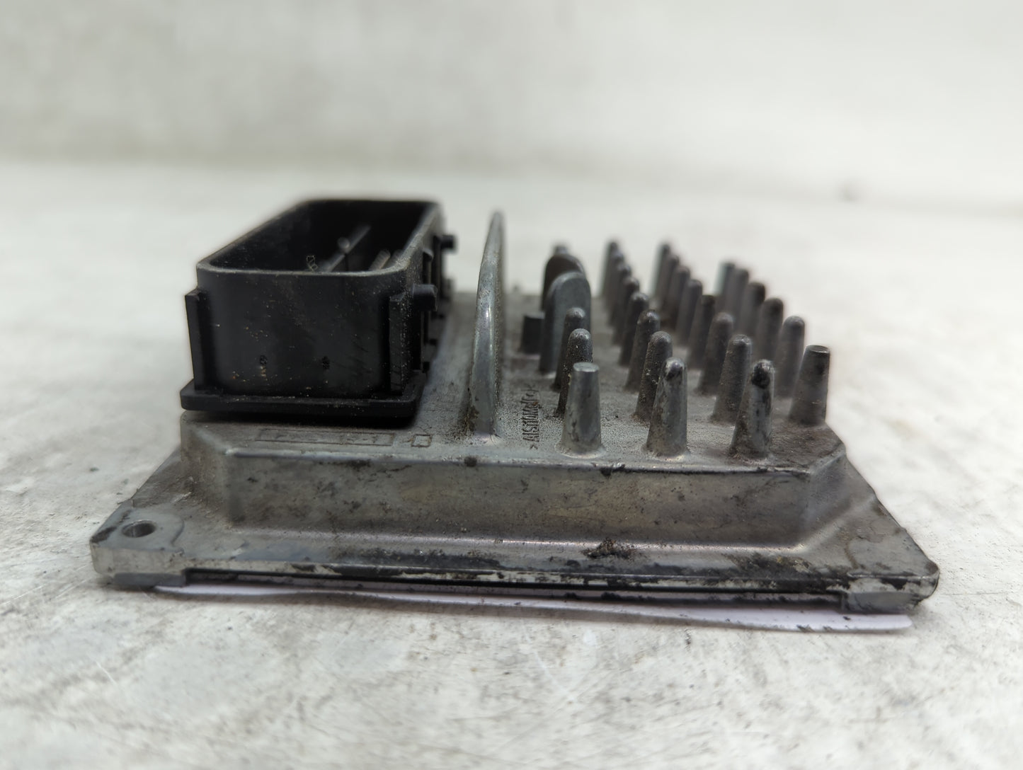 2021-2022 Gmc Sierra 1500 Transmission Control Module Tcu Tcm 24044195 - Oemusedautoparts1.com