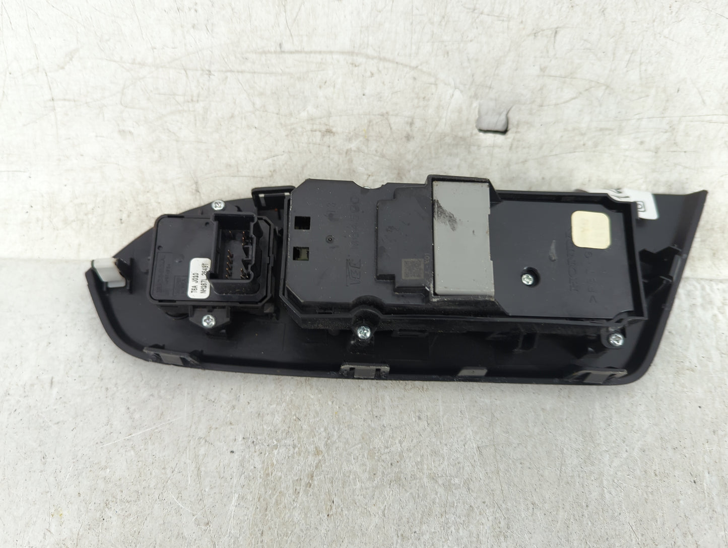 2023 Honda Hr-V Master Power Window Switch Replacement Driver Side Left Fits OEM Used Auto Parts - Oemusedautoparts1.com