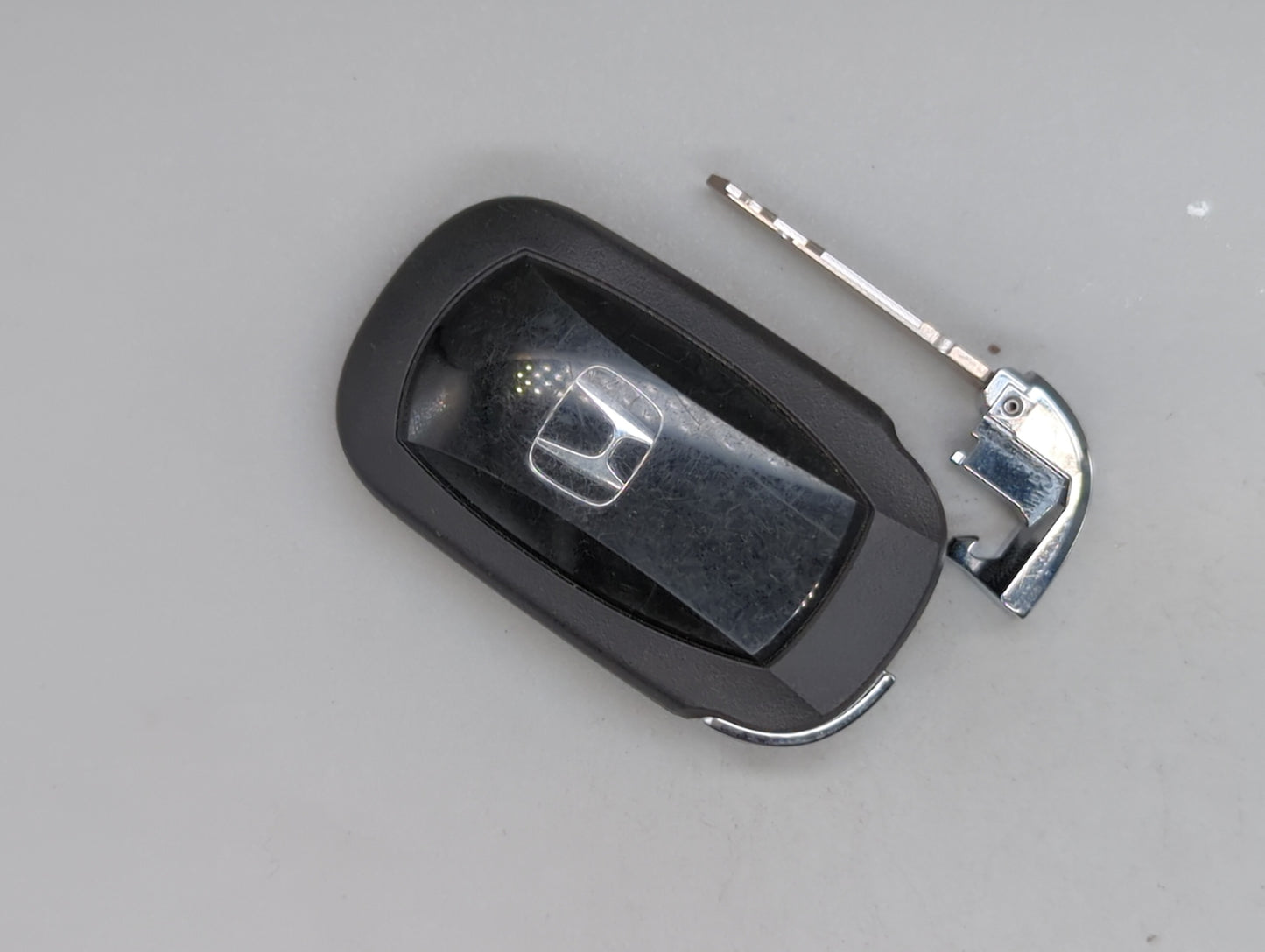 Honda Civic Keyless Entry Remote Fob KR5TP-4 72147-T43-A01 4 buttons - Oemusedautoparts1.com