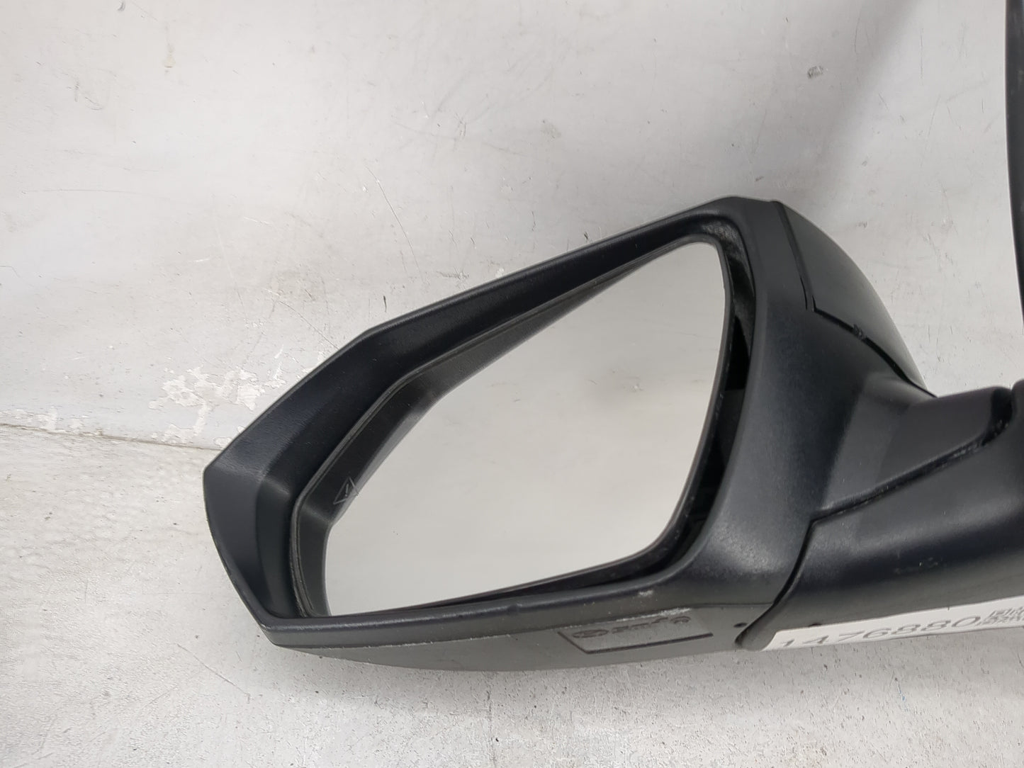 2021-2022 Hyundai Elantra Driver Side View Mirror - Left Door Mirror OEM Used - Oemusedautoparts1.com