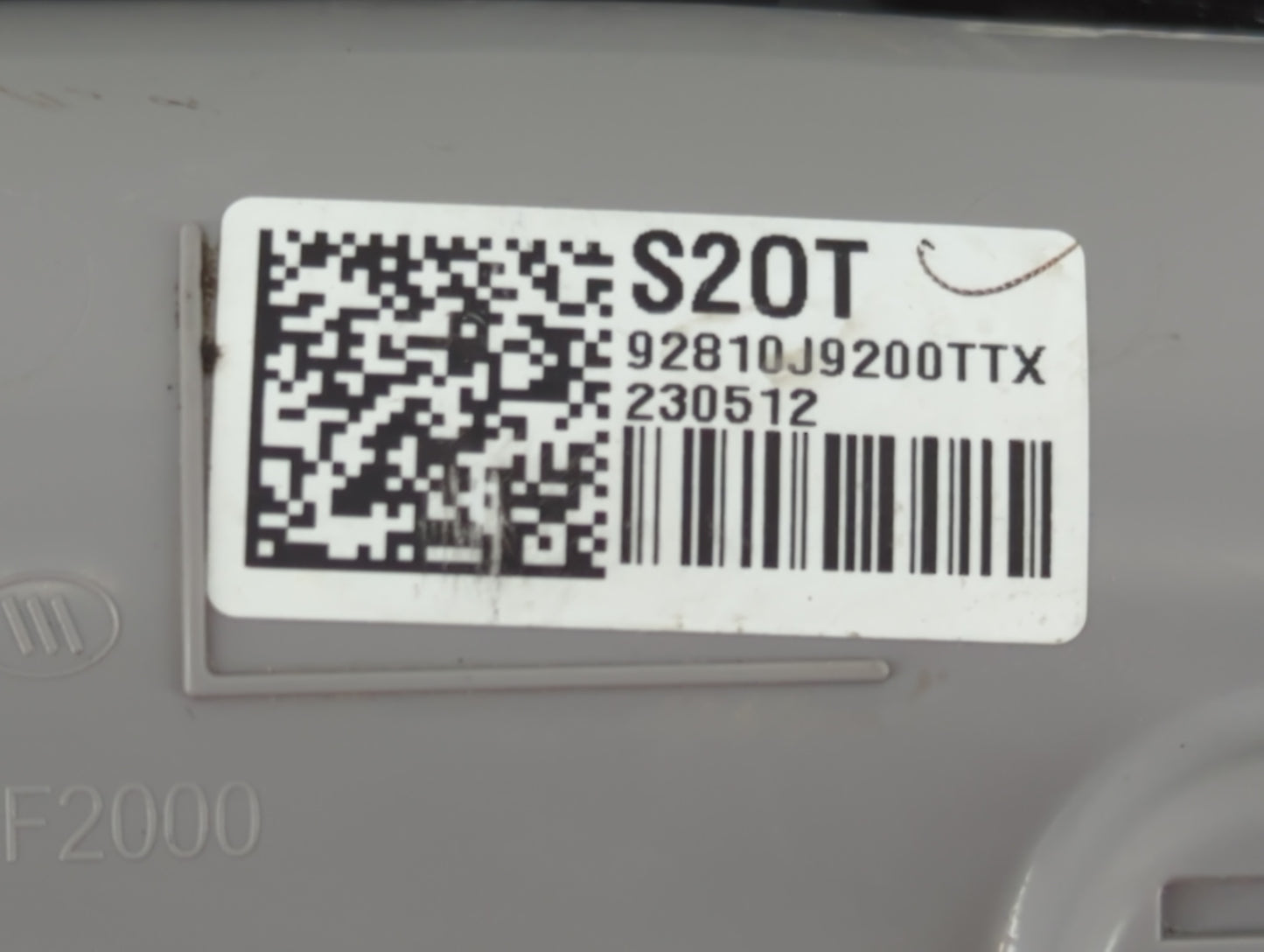 2018-2022 Hyundai Kona Overhead Roof Console 1118545 - Oemusedautoparts1.com