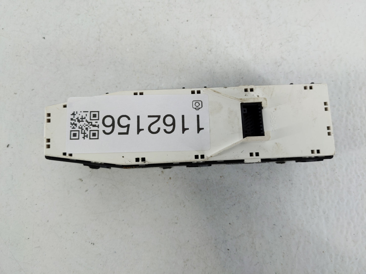 2021 Hyundai Santa Fe Master Power Window Switch Replacement Driver Side Left P/N:230707 Fits OEM Used Auto Parts - Oemuseda