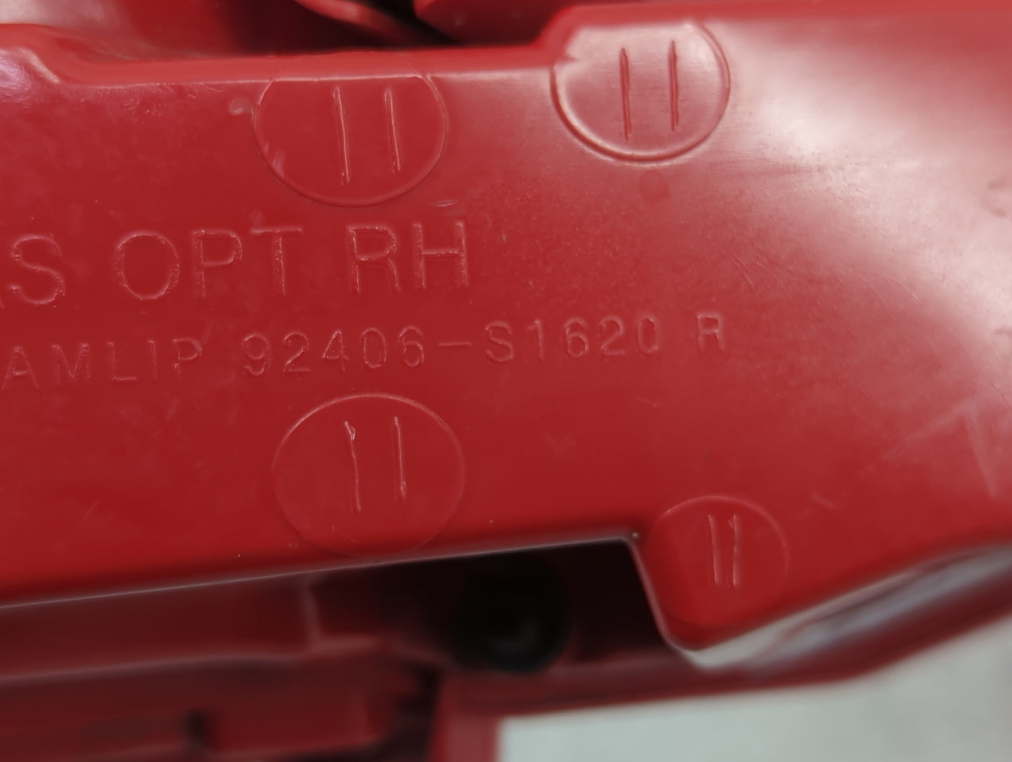 2021 Hyundai Santa Fe Passenger Right Side Deck Lid Mounted Tail Light - Oemusedautoparts1.com