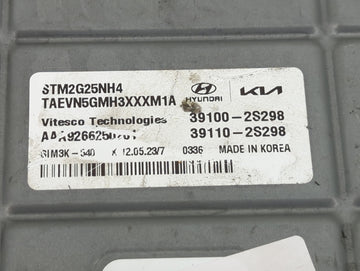 2021 Hyundai Santa Fe PCM Engine Control Computer ECU ECM PCU OEM P/N:STM2G25NH4 TAEVN5GMH3XXXM1A, 39100-2S298, 39110-2S298 Fits OEM Used Auto Parts