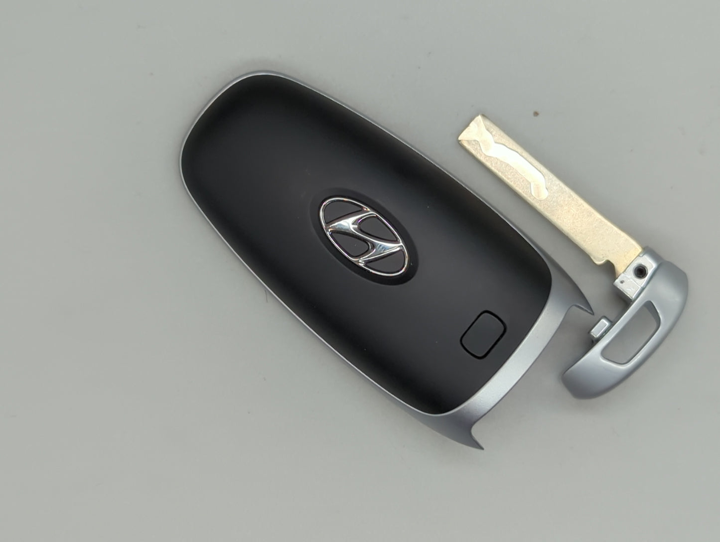 Hyundai Santa Fe Keyless Entry Remote Fob TQ8-FOB-4F27 95440-S1670 5 buttons - Oemusedautoparts1.com