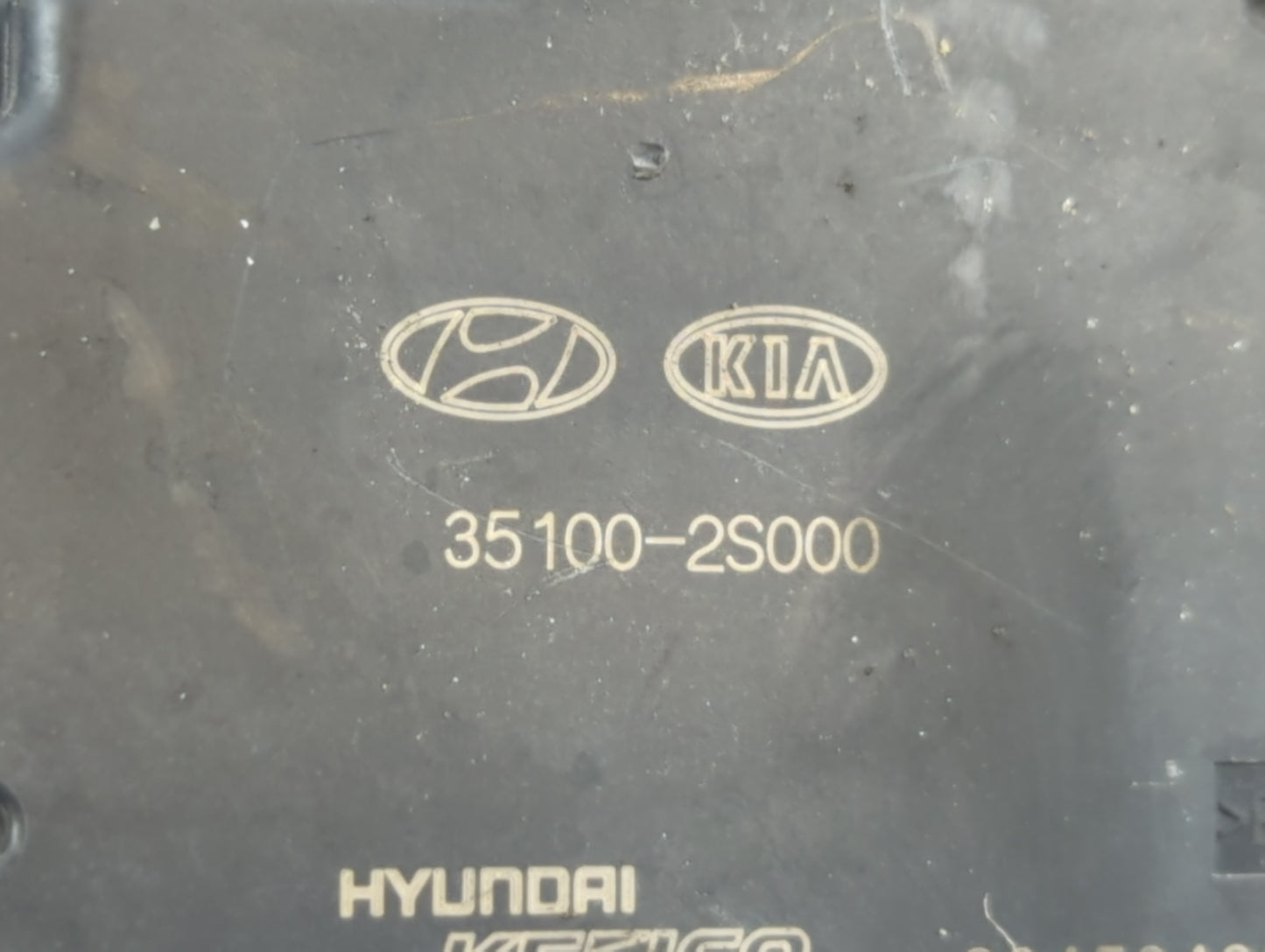 2021 Hyundai Santa Fe Throttle Body P/N:35100-2S000 Fits Fits 2020 2022 2023 OEM Used Auto Parts - Oemusedautoparts1.com