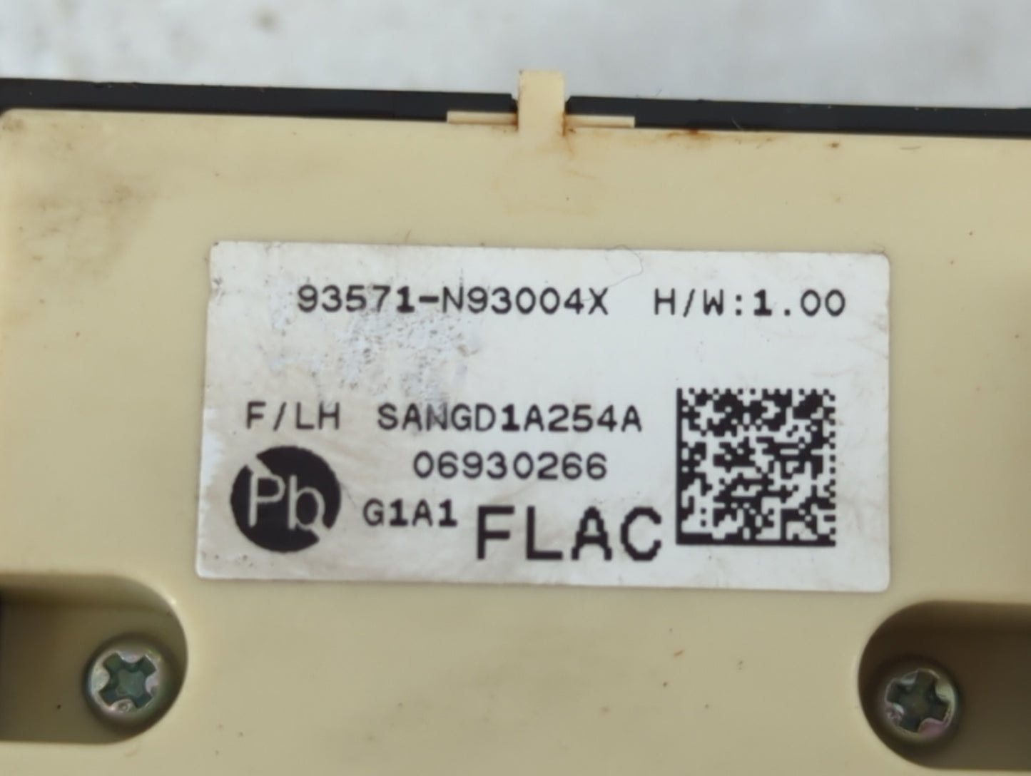 2022 Hyundai Tucson Master Power Window Switch Replacement Driver Side Left P/N:93571-N93004X Fits OEM Used Auto Parts - Oem