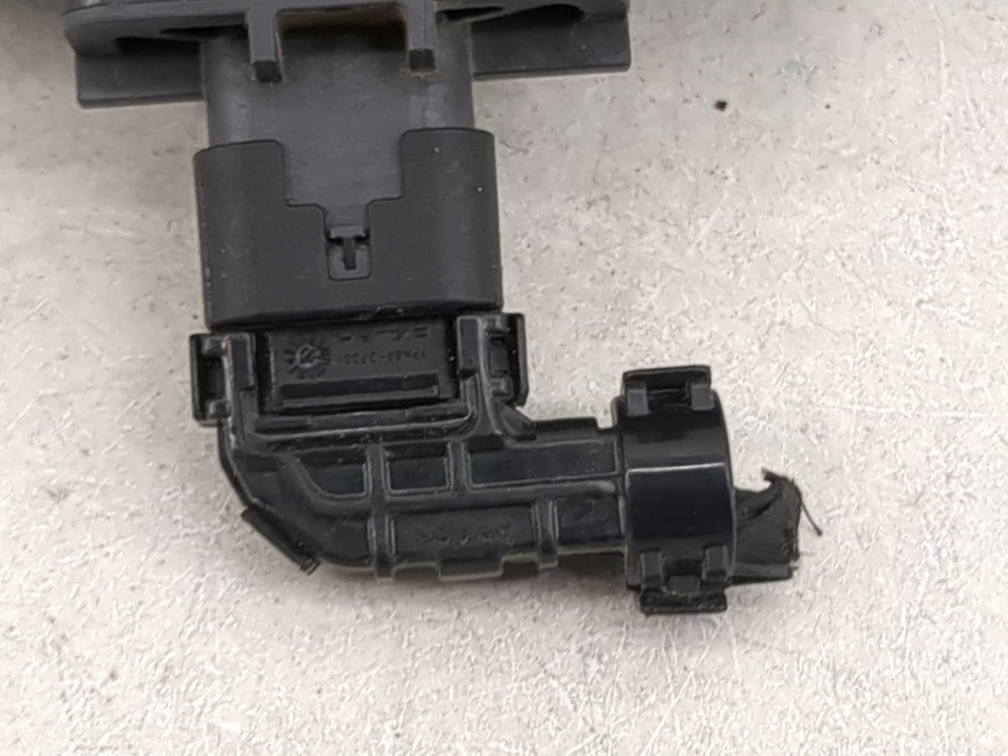 2022-2022 Hyundai Tucson Mass Air Flow Meter Maf 1485943 - Oemusedautoparts1.com