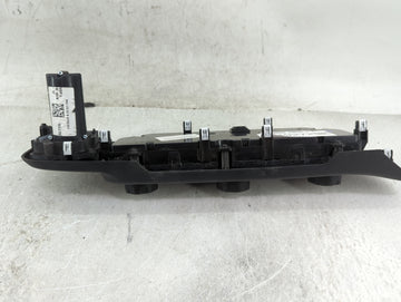 2021-2022 Jeep Wrangler Climate Control Module Temperature AC/Heater Replacement Fits Fits 2021 2022 OEM Used Auto Parts