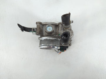 2017-2022 Kia Forte Throttle Body P/N:35100-2B340 Fits Fits 2015 2016 2017 2018 2019 2020 2021 2022 OEM Used Auto Parts