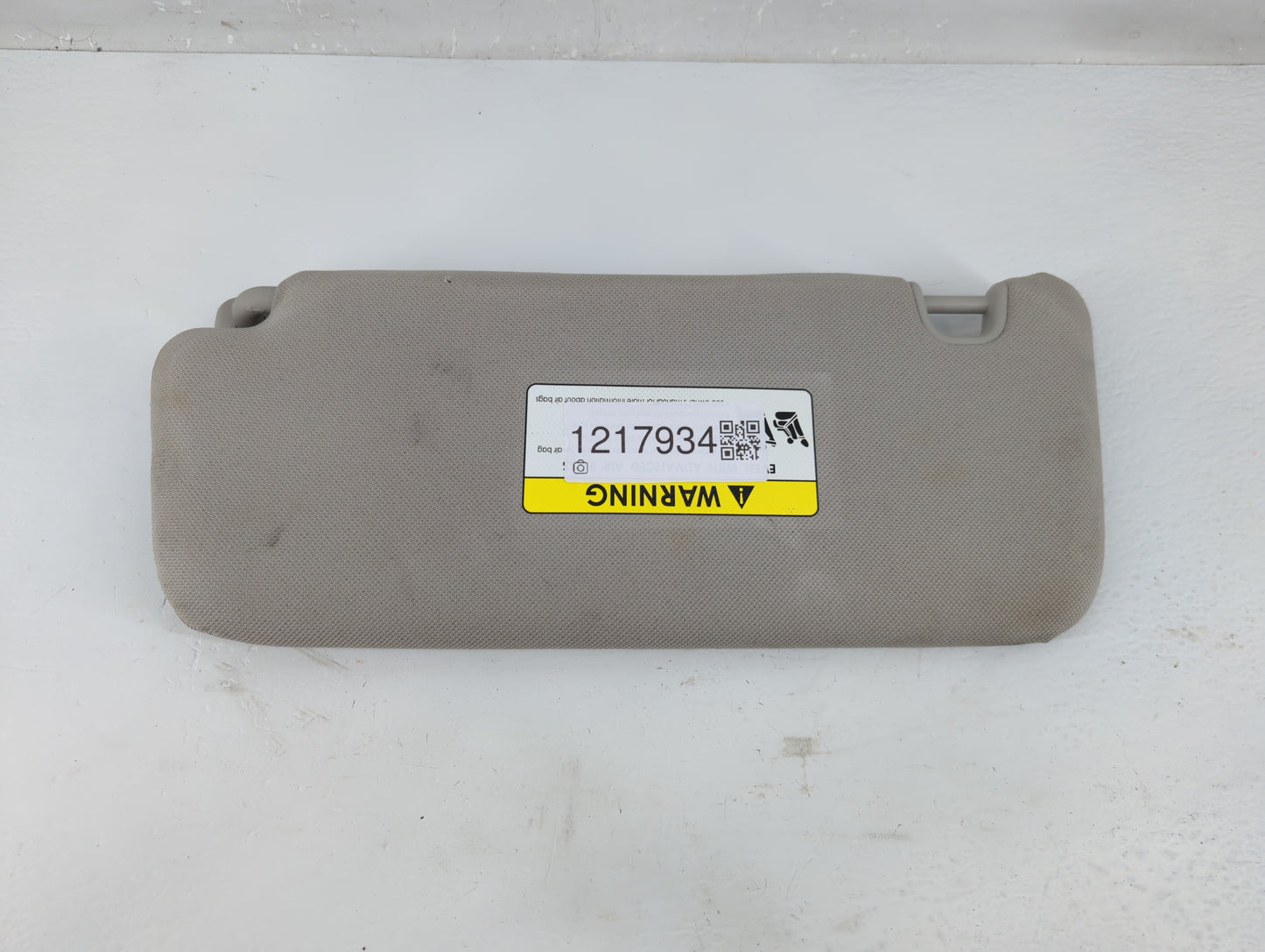 2021 Kia Sorento Sun Visor Shade Replacement Passenger Right Mirror Fits OEM Used Auto Parts - Oemusedautoparts1.com