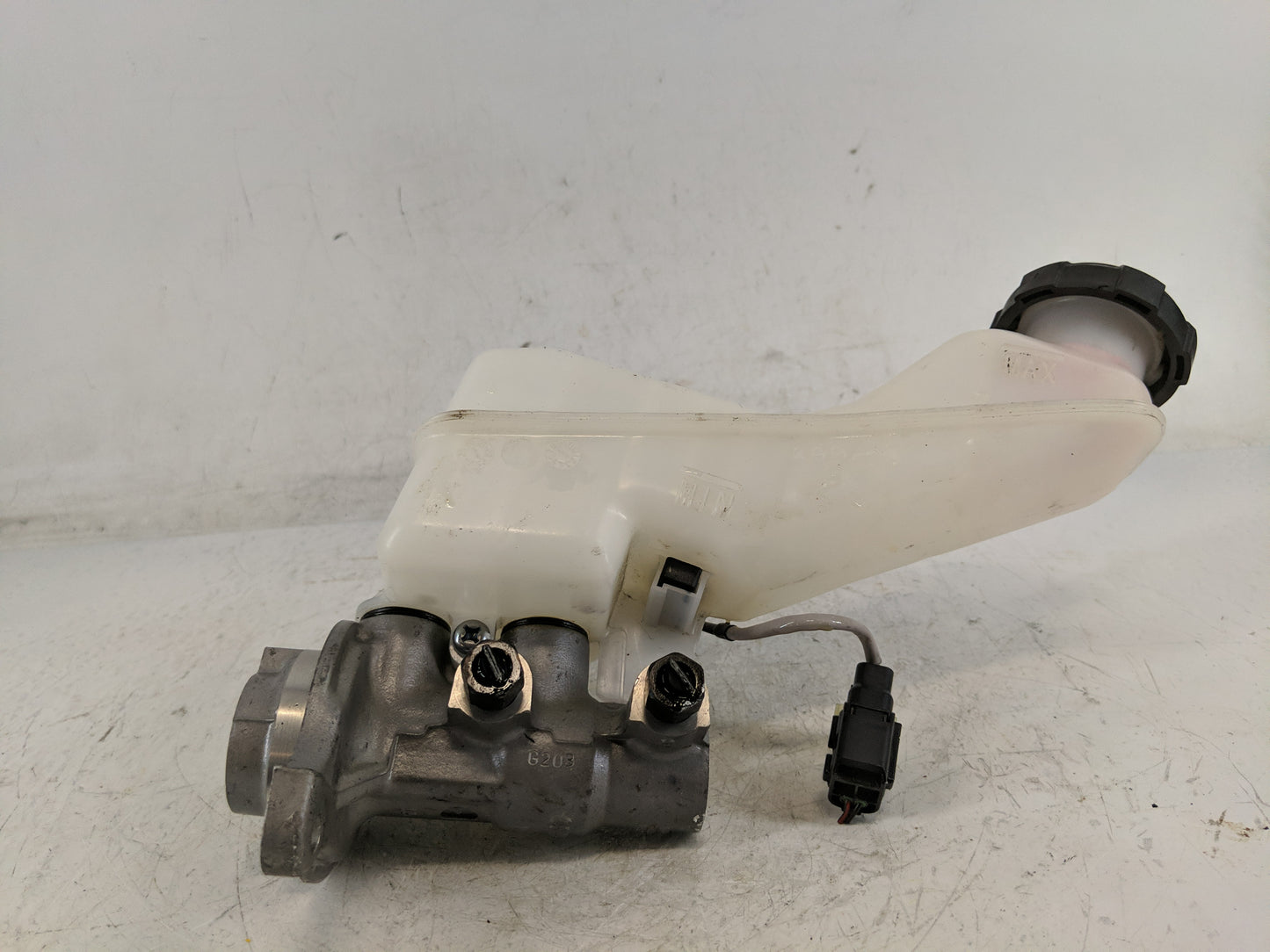 2021-2021 Kia Sorento Brake Master Cylinder - Oemusedautoparts1.com